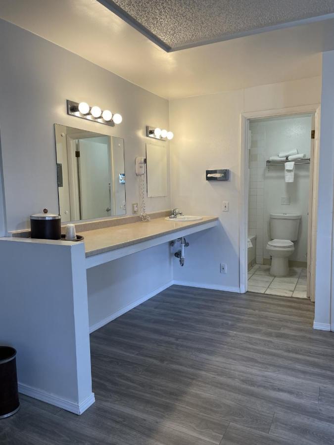 Rodeway Inn & Suites Omak - Okanogan Eksteriør billede