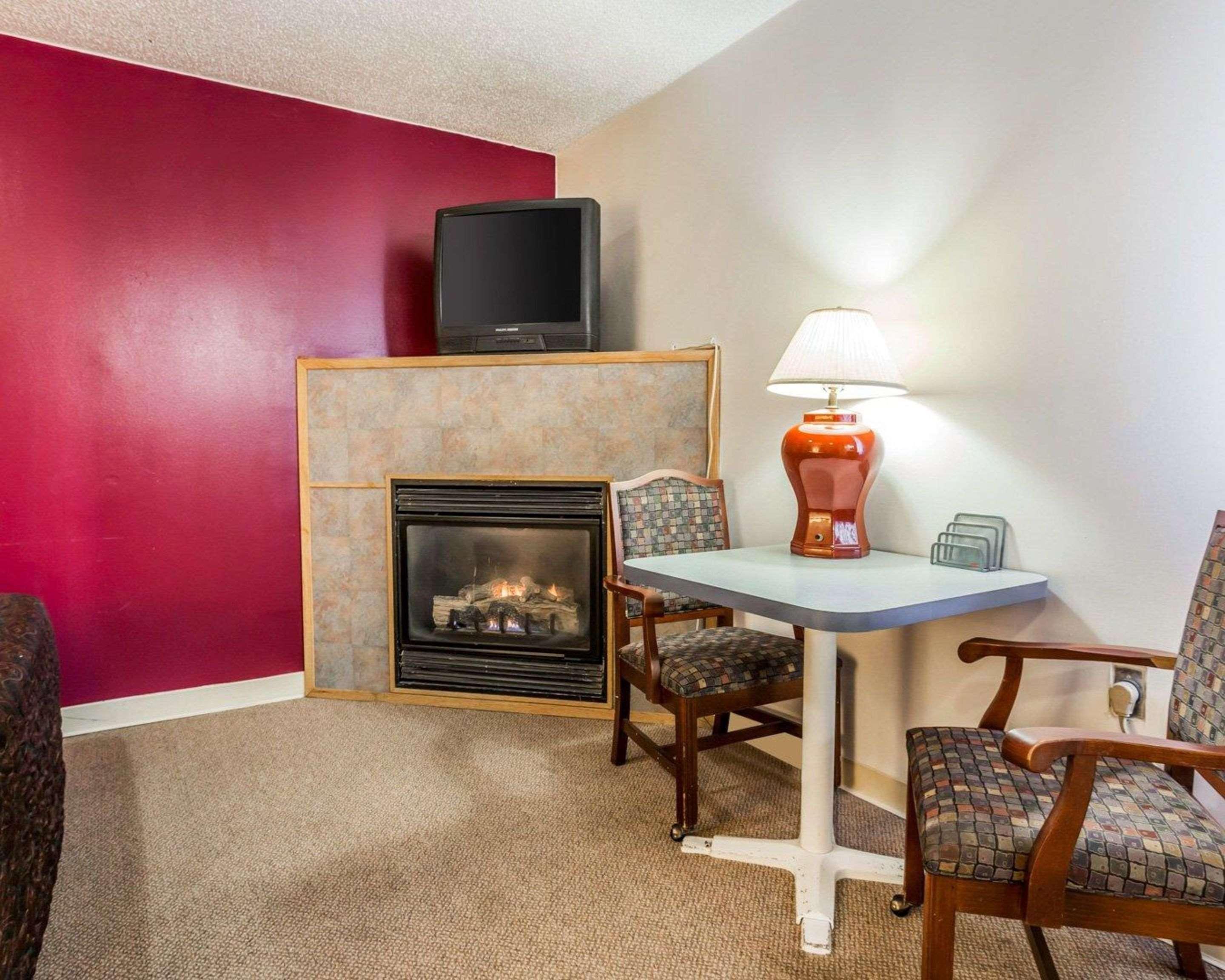 Rodeway Inn & Suites Omak - Okanogan Eksteriør billede