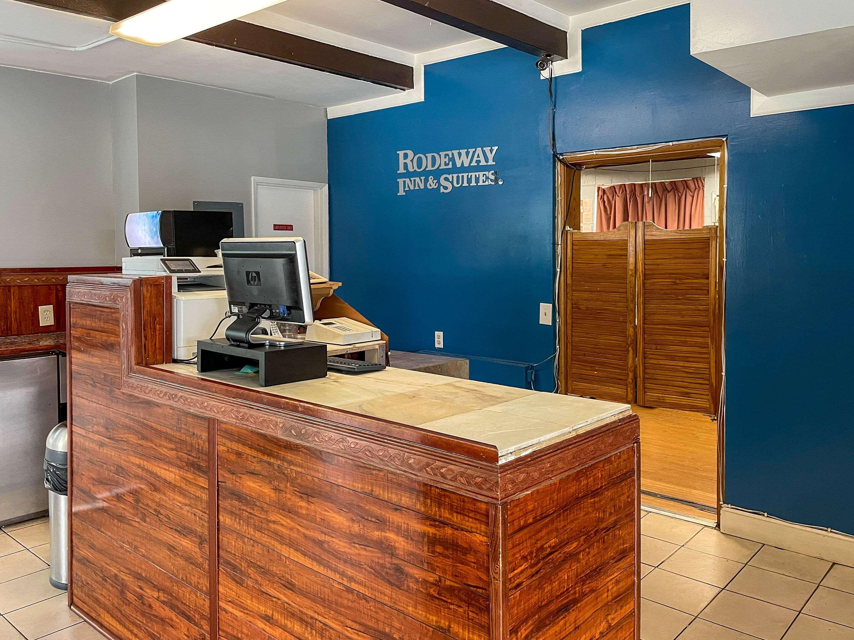 Rodeway Inn & Suites Omak - Okanogan Eksteriør billede